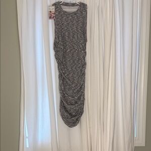 HALARA Gray Sleeveless Ruched Dress